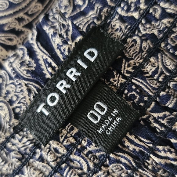 TORRID M/L PAISLEY MIDI CHALLIS TANK DRESS BLUE BANDANA PRINT MINIMALIST SIZE 00 - Picture 9 of 11
